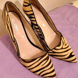 Leopard Pumps